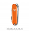 Victorinox CLASSIC SD "MANGO TANGO" 06223.83G