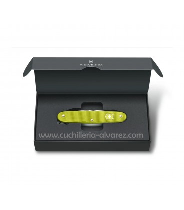 Victorinox PIONEER X 0.8231.L23  ALOX SCALES