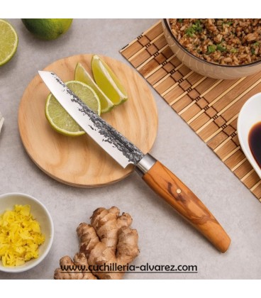 Cuchillo 3 CLAVELES TAKUMI 01066 para verduras