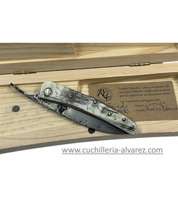 Navaja artesana RGC La bruja negra cuerno blanco
