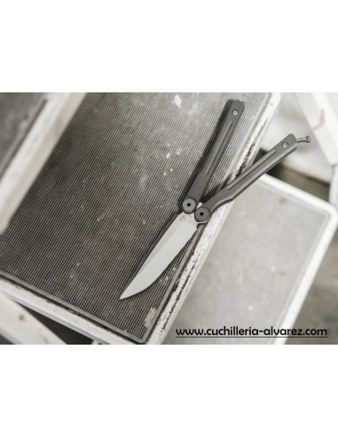 Boker Plus Faction 06EX115 con hoja en acero inoxidable CPM-S35V, empuñadura de titanio.