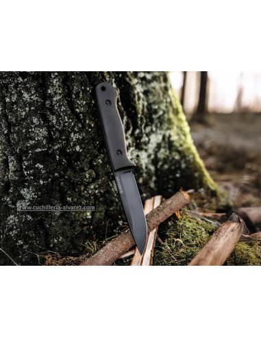 Boker Plus DBK BUSHFRIEND 2000 Allblack 121516 con acero carbonono 80 80CrV2 y empuñadira en Richlite.