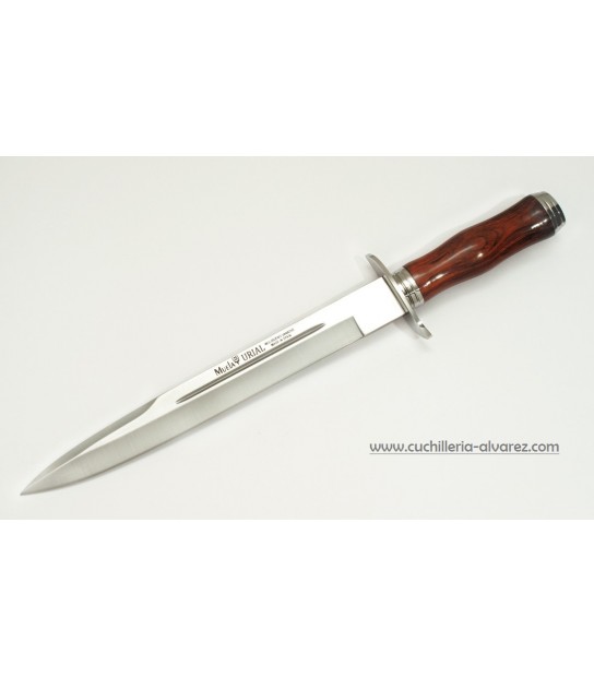 Muela RHINO-25A Ed. Limitada es un cuchillo de caza con acero Mova.