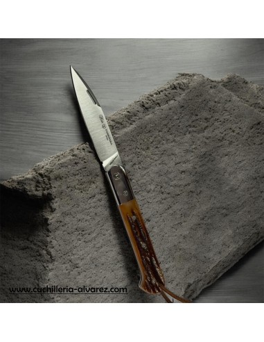 Navaja Nieto CABRITERA Hueso Tallado 209-H-AMBAR