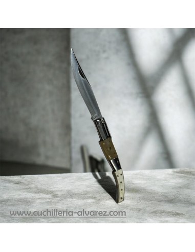 Navaja J.J. Martinez Nº 97T Asta de toro santa cruz de mudela