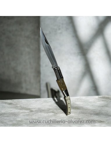 Navaja J.J. Martinez nº 96T Asta de toro santa cruz de mudela