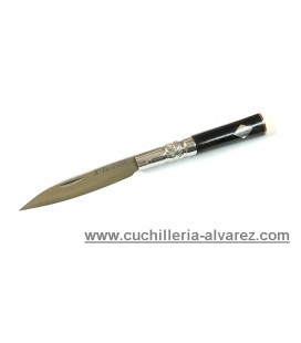 JC  taramundi granadillo con rombo