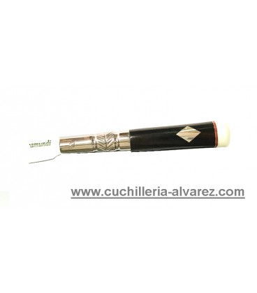 JC  taramundi granadillo con rombo